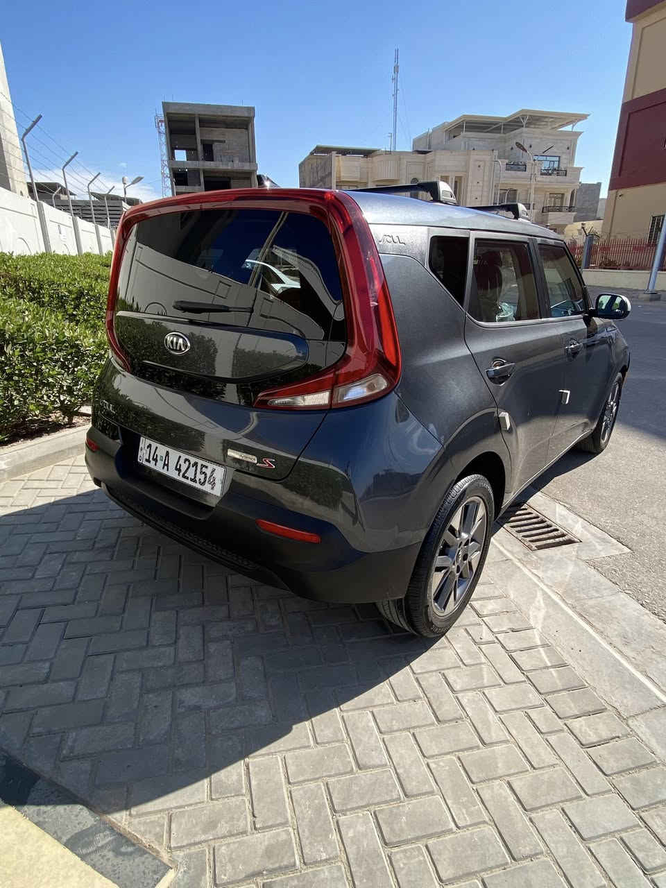السلام عليكم ورحمة الله وبركاته
كيا سول مديل 2021 موصفات S 
كشن كهربائي رادار امامي + خلفي +حديد مسار وسياقه ذاتيه ويل كب كروم مكينه دوش 2000 سيسي كير مكينه جاهزه برغي مامفتوح بيه منضومه تبريد جديده توني شاده نهايه الصيف كامله من بواري + كمبريسر + راديترات كت كامل ماي وتبريد وفان أصلي تفصيخ جاهزه من كلشي بسمي تحويل ثاني يوم ماشيه 53 حادثه بصور شاصي موجود دعاميه وبنيد فقط مابيه شاصي بس تصليح بصيط قاعده الجاملغ وبيه بارد قليل 
*********** للبيع مستعجل فقط بدون مراوس 
السعر 137 $ ورقه وبيه مجال الطيبين
