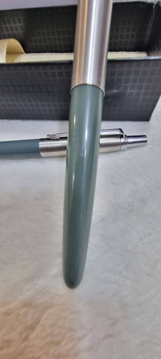 السلام عليكم اقلام حبر امريكي قديمات ابد ما مستخدمات سعر 75 الف


**إذا كنت صاحب هذا الإعلان وتريد حذفه لأي سبب، رجاءا أرسل رسالة إلى الدعم الفني**