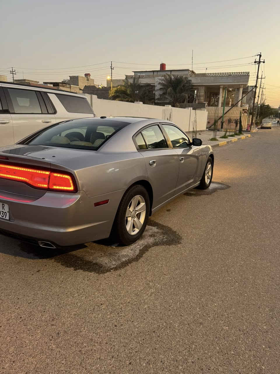 جارحر واردكندي مكفوله من الضربه بيها فقط البنيد مبدل وبيها صبغ مكانت بابين ومداكر إماميه بدون معجون صبغ فقط سياره فول مواصفات ماعده الفتحه مكينه كير حداديه تبريد تخم تاير 
سنويه جديده أنريد تحويل علما ان السياره 2013 وكانت 14 ورجعتها على موديلها الأصلي 2013 بعلم الدوله المرور والكمرك 
ونتكفل كافه الأصوليات والعيب الشرعي سعرها 145 مكاني البصره للاتصال *********** والله يرزق الي ياخذها
