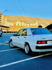 Mercedes E190 ‎مارسیدسی E190بۆ فرۆشتن    ‎تەبرید و گەرمی مەزبوتە   ‎رە...