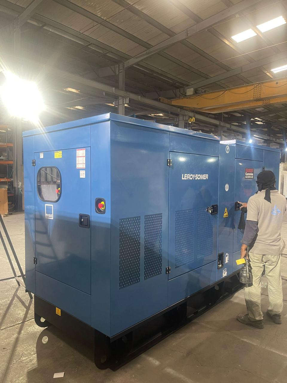 ⚡ مولدات ومواير توليد كهرباء – قوة واعتمادية بلا توقف ⚡

نوفر لكم مواير ومولدات كهرباء عالية الجودة تناسب جميع الاستخدامات الثقيلة والمستمرة،
مناسبة لـ:
🏭 المصانع
🌾 المزارع
🚛 الشاحنات
🏗️ المواقع الإنشائية
✈️ الرحلات والمشاريع الميدانية

🔋 القدرات المتوفرة:
من 9 كيلو واط إلى 2500 كيلو واط

🔧 الماركات العالمية المتوفرة:
✔ Perkins
✔ Baudouin
✔ Kubota
✔ Cummins
✔ Lister Petter

🔒 ضمان على جميع المواتير
🔇 مواتير صامتة وسوبر صامتة (مناسبة للأماكن الحساسة والعمل الطويل)
🛠️ خدمة ما بعد البيع
⚙️ دعم فني وقطع غيار متوفرة

🚚 شحن إلى جميع دول العالم
📦 عروض خاصة على الكميات
🏢 خصومات مميزة لأصحاب المشاريع والشركات

📲 للتواصل (واتس اب فقط):
🇦🇪 +971 52 503 6141

الجودة، الاعتمادية، والسعر المنافس… كلّها في مكان واحد 💪⚡

⚡ Power Generators – Reliable Energy Solutions ⚡

We supply high-quality diesel generators designed for heavy-duty and continuous operation.
Ideal for:
🏭 Factories
🌾 Farms
🚛 Trucks
🏗️ Construction sites
✈️ Field projects & remote locations

🔋 Available Power Range:
From 9 kW up to 2500 kW

🔧 Available Engine Brands:
✔ Perkins
✔ Baudouin
✔ Kubota
✔ Cummins
✔ Lister Petter

🔒 Warranty on all engines
🔇 Silent & Super Silent generators
🛠️ After-sales service provided
⚙️ Technical support & spare parts available

🚚 Worldwide shipping
📦 Special offers for bulk orders
🏢 Exclusive deals for companies & project owners

📲 Contact (WhatsApp only):
🇦🇪 +971 52 503 6141

Reliable power. Global brands. Competitive prices. ⚡💼


**إذا كنت صاحب هذا الإعلان وتريد حذفه لأي سبب، رجاءا أرسل رسالة إلى الدعم الفني**