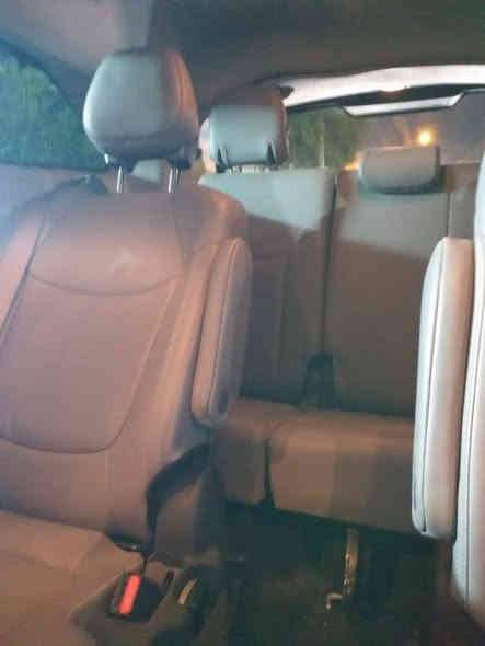 السلام عليكم للبيع او للمراوس تيوتا سينا 2023 لميتد وارد أمريكي لون الداخل رصاصي بصمة فتحة سقف بيبان كهرباء حساسات امامي خلفي وجانبي وباقي الموصفات معروفة السعر 260$$$ وبه مجال بسيط للأستفسار ***********، ***********
