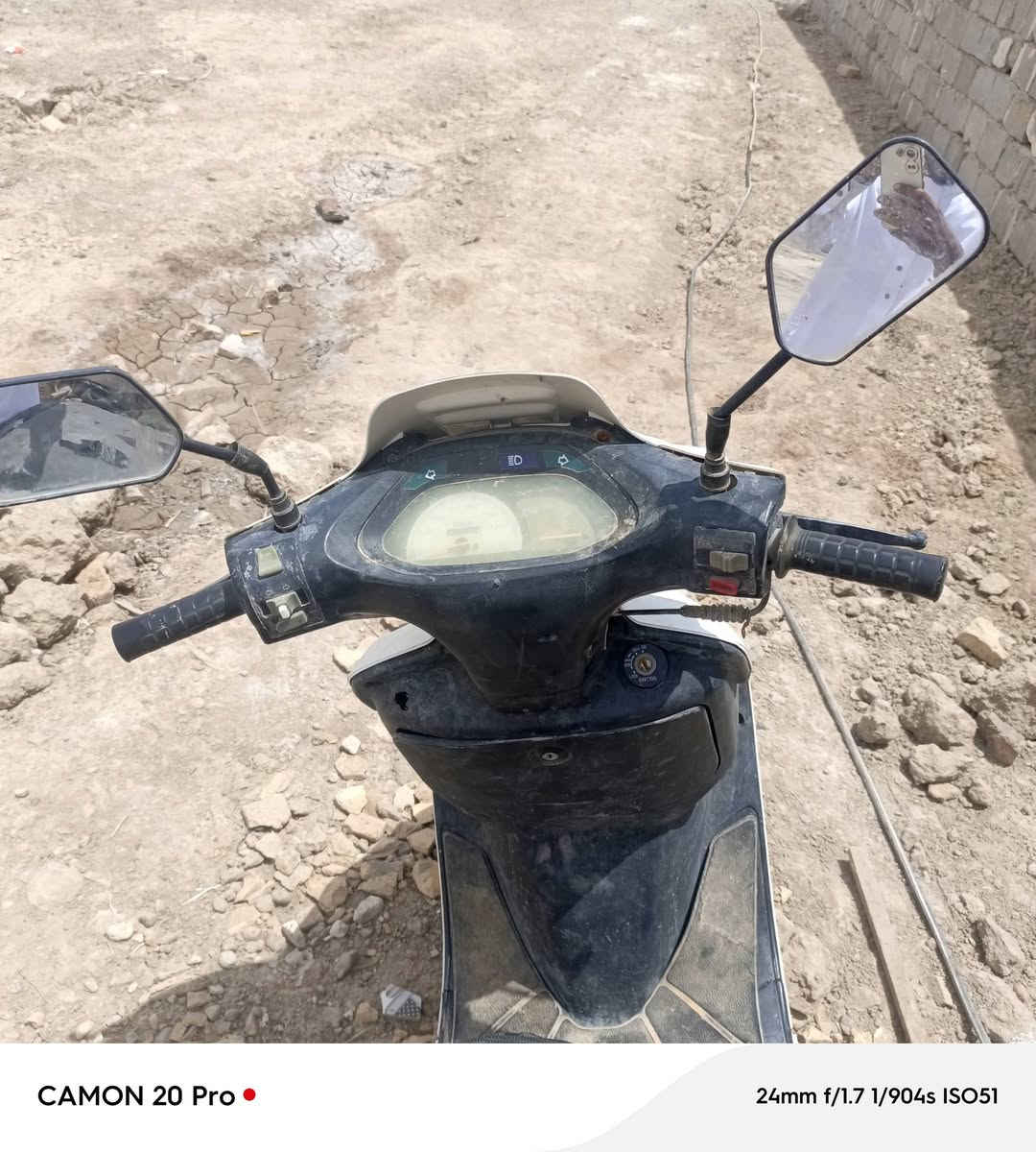 السلام عليكم فراشة للبيع كهربائيات جدد حتى الضفيرة كشر وضع الشركة نضيف حيل تايرات نضاف محرك نضيف سلف وهندر المكان بابل الهاشميه ١٧٥ الف يحتاج فقط تنظيف الكابريتة سبب البيع السفر ‏‪***********‬‏
