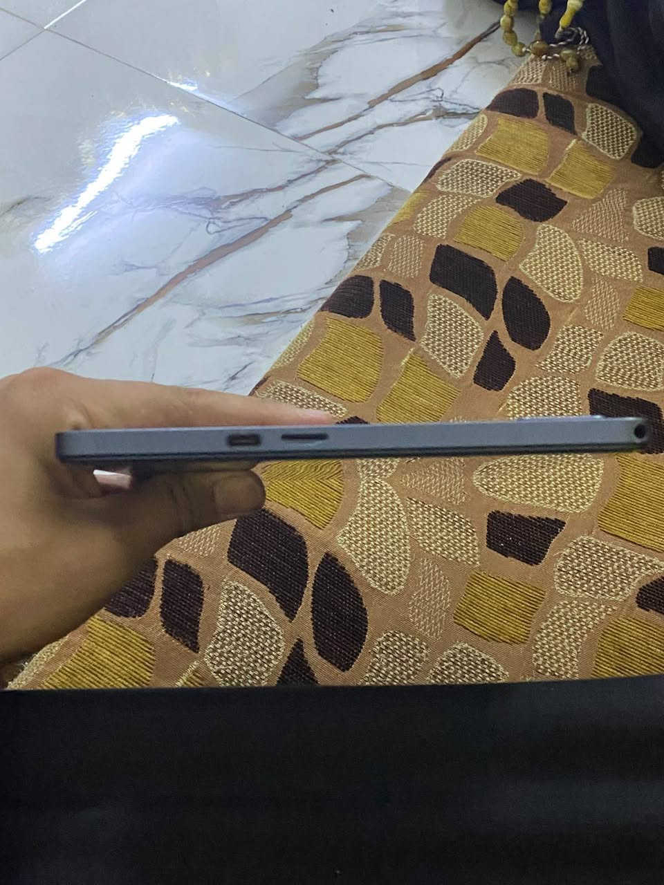 سلام عليكم 
ايباد من شركه هونر 
حجمه 120
ذاكره 128
السعر١١٠ 
***********
