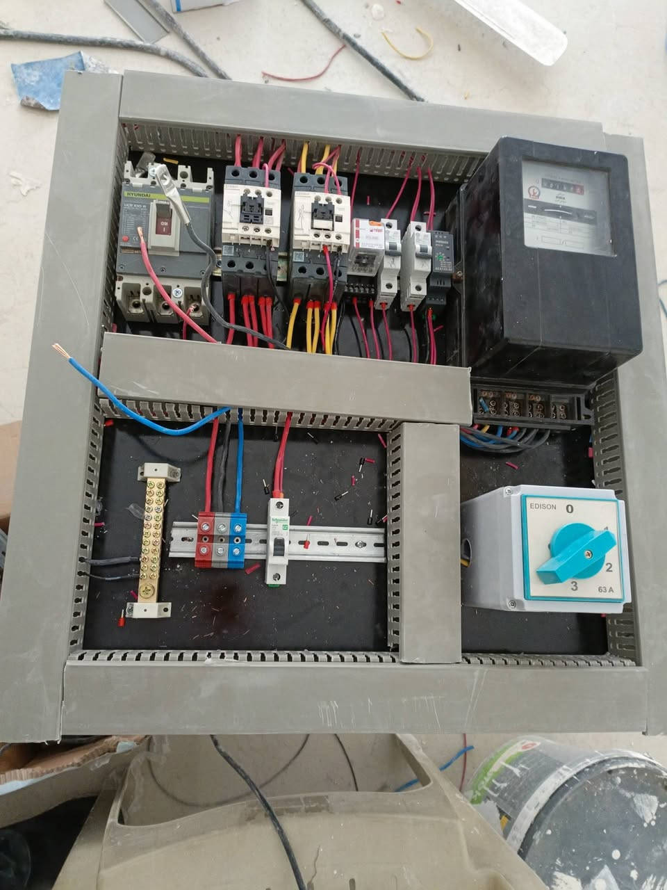 كهربائي ابو سجاد كافه اعمال بوردات صيطره وصيانه بوردات مولدات ذكيه تشغيل ذاتي بوردات بيوت اي تي اس ***********
