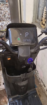 دراجه شحن البيع بطارية مستخدمة قليل السعر ب٥٥٠ بيها مجال  المزيد عن ال...