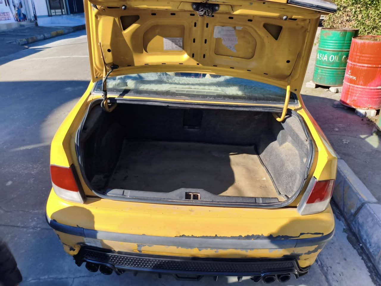 سلام عليكم سمند موديل 2011لبيع سنويه بسمي كابون بانزين بيه سياره جاهزه من الدعاميه لدعامي تخم تاير تدفئه تبريد باتري جديد كير محرك بل شرط سعر 35$وبيه مجال ***********
