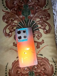 انفنكس نوت 30 برو • ٢٥٦ • خدوش شاشة