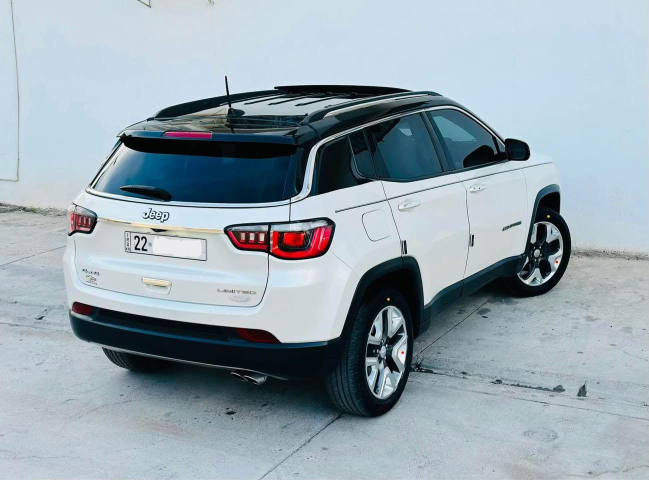 فایبر واتس ئاپ ( *********** ) 
جیب كۆمپاس 2017 فول مواسفات لیمتد مەكینە 2.4 مرغوب 
بیلاد سەقفو شانە ڕەش 79 هەزار هەقیقی ڕۆشتوە 
بەناوی خۆمە ڕەقەمو سەنەوی هەتا 2029 تازەیە 
بەسمەو سڵایدو شەغال دەبڵ ئەكسل 4مۆدی لیخوڕین 
شاشە گەورە ئۆتۆ ستۆپو ستارتو پارك كوشن جلدو هیتەر 
كوشن كارەبا سوكان هیتەرو فۆلیۆم تەبرید مەركەزی 
لایت لیدو زینۆن برێک بەسمەو كارەبای دەرگا بەسمە 
ویل كرۆم دەبڵ گیر تۆماتیكو عادی كامیڕا تحدید سورعە 
دەژخلیسك ئاوینە ئیشارتو هیتەرو ئۆتۆو كارەبا 4تایەی تازە  
پارچەو نیویك بۆیاخ بێ ناوگرتن پشتو پیش كەپس 
گیرو مەكینەو تەبریدی بەشەرت 137 كەمیك مجال رانية, السليمانية
