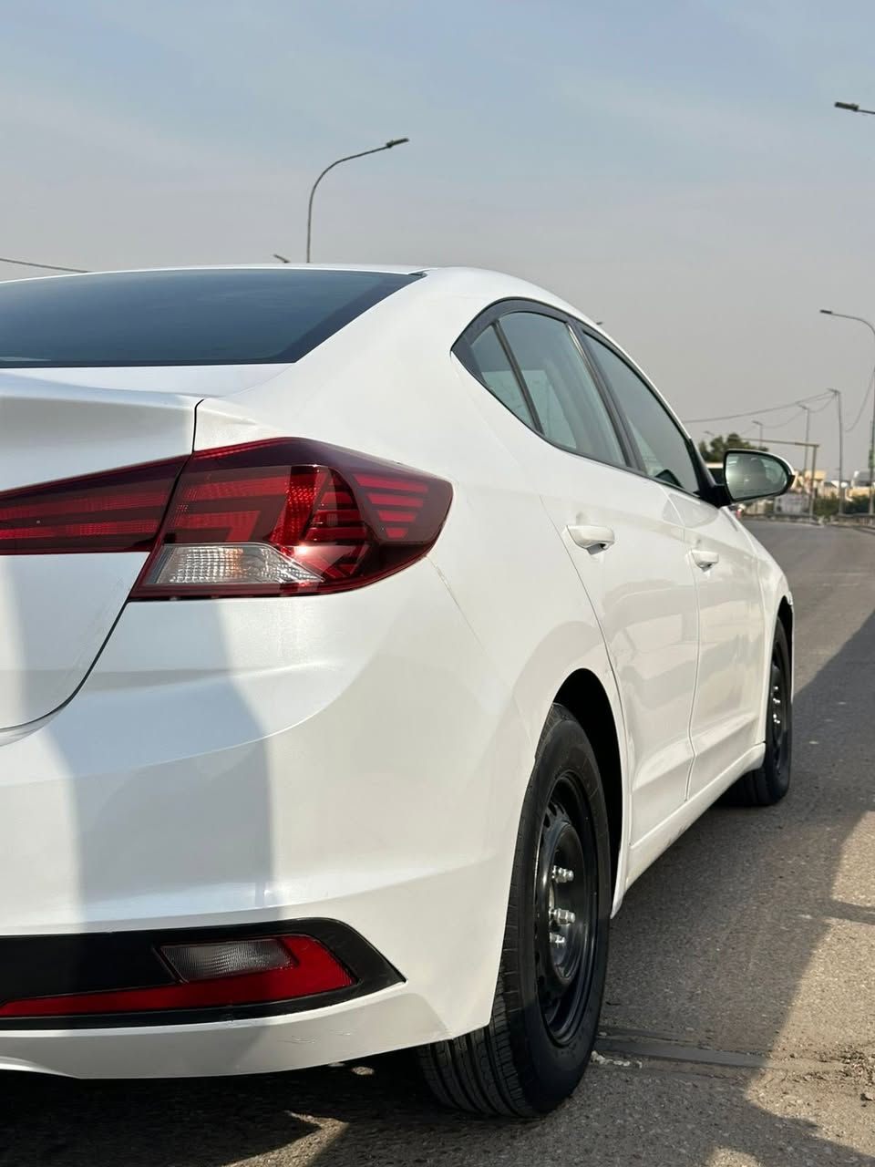 السلام عليكم الانتره وارد امريكي 2020 الحدث مرفق الصور
وبيه بلعراق جاملغ خلفي الهلال فقط محرك 2000 كير aT المرغوب تبريد خير من الله تخم تاير جديد العنوان بغداد البلديات 
السعر 138 وبيه مجال شي بسيط 
***********
