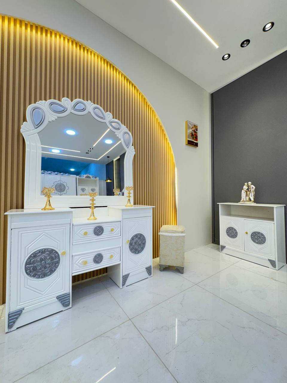 غرفه جديده للبيع شراي يتفضل خاصسعر مليون صاج عراقي


**إذا كنت صاحب هذا الإعلان وتريد حذفه لأي سبب، رجاءا أرسل رسالة إلى الدعم الفني**