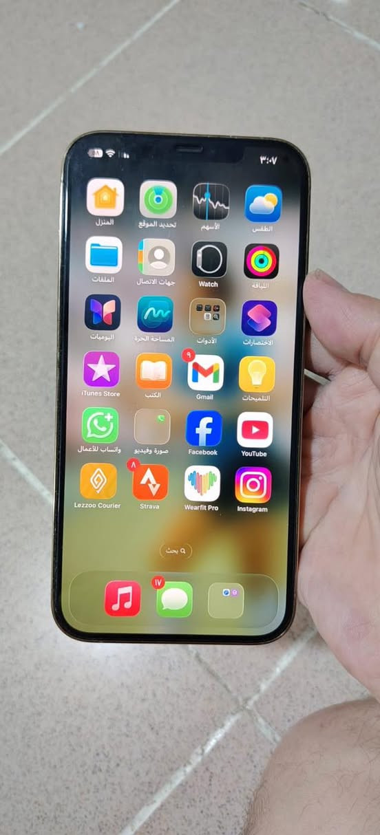 ايفون ١٢ برو ماكس ٢٥٦. بطاريه ٨٥. كلو وضع   اشركه جديد فيه نقطه بالزاويه  ٤٥٠ الف مجال بسيط.  ***********
