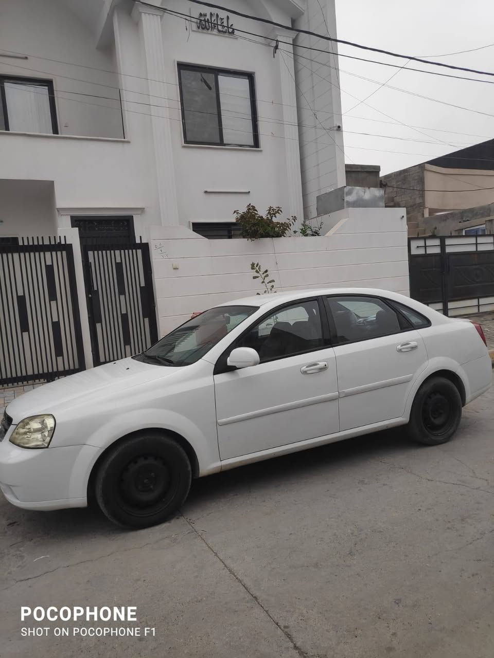 اربيل موصل 
السلام عليكم اوبترا شوفرليت موديل 2012 لبيع ضرر سياره فقط جاملخين بدون دواخل ومكانين ثلاثه بارد خفيف بشرط گير ومحرك سنويه وهزه جديده باسمي كوبون بانزين معا سعره 81 وبي مجال /*********** متواجد بموصل/ اربيل
