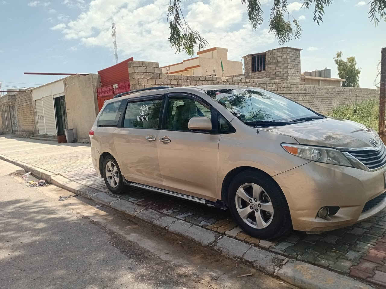 سياره سينا للبيع موديل ٢٠١٣ سعر ١٣٥ منظومة غاز 
سياره ماشي ٢٨٠ مكان تلعفر رقم ***********
