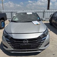 فيرسا ٢٠٢٤  مصلح بدون رقم ع المشتري السعر ١١٠ وبيه مجال بسيط ٠٧٧٢١٤١٣٦...