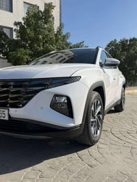 تحيه طيبه الاخوه الأعزاء توسان ٢٤ خليجي كفاله عامه ماشيه ٢٤ اللف كيلو ...