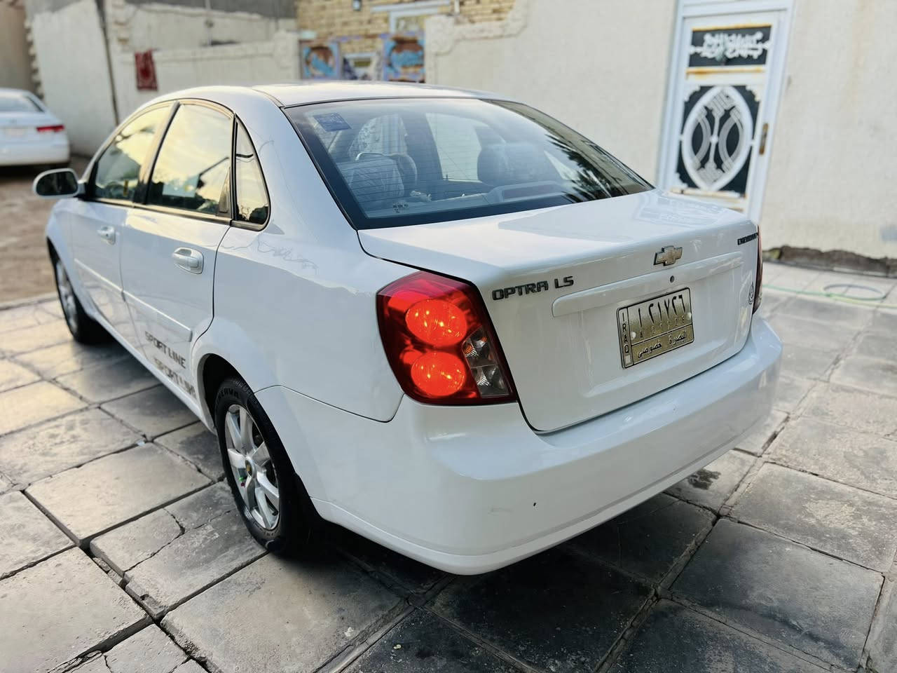 للاستفسار ***********
أوبترا موديل 2012 وارد خليجي 
رقم بصره تحويل مباشر سنويه مشروع وطني سياره جاهزه ع الأخير ماشيه 142 حقيقي تراي كلش حلو مكينه وكير بالكارتون شرط الفحص  حداديه صدر امامي وخلفي كهربائيات كلها شغاله  دواخل كلش نظيفه ارضيه جلد سياره مكفوله من الضربه والتبديل بيها صبغ دوس وداير خلفي تجميل والباقي مكفول السعر 72  مكان السياره ناصريه رجاء بس الشراي يتصل والتفاصيل مذكوره
