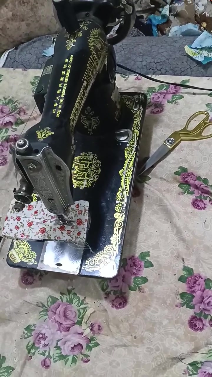 ياباني اصلي ام الفراشه تخيط كلشي
سعر 60 قفل كربلاء المقدسة ***********
