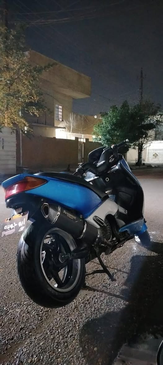 سلام عليكم حبايب كلبي مرخصت الدمن مدير الحروب تي ماكس2008 ماشيه 55 السعر 9 وبيهه مجال حبي وشراي يتصل  ***********
