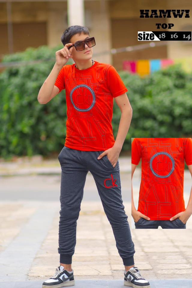 السلام عليكم
شلعه تراك رجالي سوري 

٦ الوان ستندر رصاصي ونيلي وبيجي وزيتوني واسود ورصاصي فيلي 

قياسات mLXLXxLXxxL

العدد ٦٠٠ قياسات كامله القطعه ب ٥ شلع ابيع 

*********** الشعب سوق شلال
