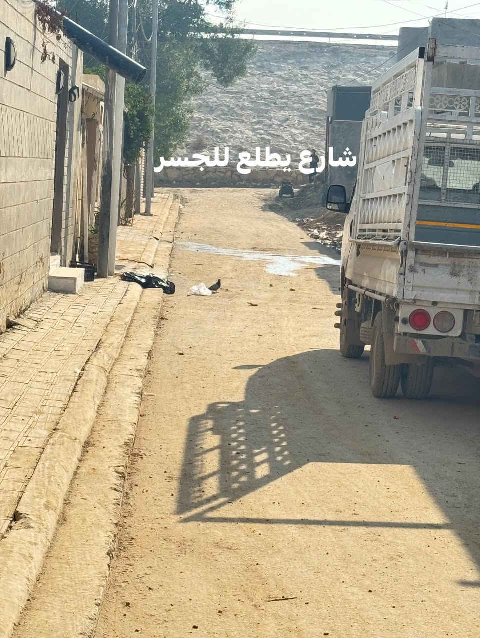 قطعه للبيع موقع جيد مساحه 200 متر حي ابو جوعانه الزراعي مدفونه وجاهزه للبناء سند 25 تحويل باأسمك مباشر على ثلاث شوارع الصور واضحه 
خدمات كامله 
كربلاء طويريج ابو جوعانه الزراعي شارع علي خليل بالاخير 
السعر 80 مليون


**إذا كنت صاحب هذا الإعلان وتريد حذفه لأي سبب، رجاءا أرسل رسالة إلى الدعم الفني**