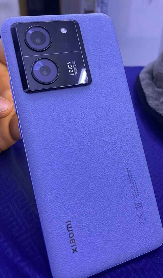 السلام عليكم 

الجهاز ذاكتره 512 العشوائيه 12+12

شاشة 144هيرتز 

ببجي 120فريم

يدعم شحن 120واط

بي هاي البيت مال شريحه ملثوم من عده شويه و طخه بسيطه موضحه بلصوره و سهله تتبدل هاي  بقية الجهاز نضيف 

رجائااااااااااأأ (قفل بدون عمله) لحد يعامل

ملحقات شاحنه الاصليه و الكارتونه موجوده
مكاني بغداد دوره 
رقم تلفون *********** بغداد, العراق
