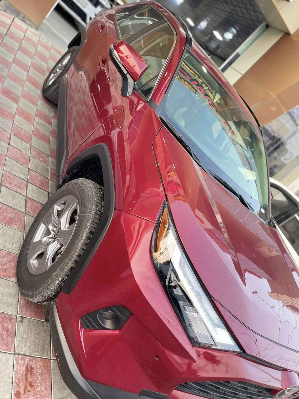 #راف فور 2025 

 هايبرد XLE لون خمري ( بدون ايرباك)

 
 فتحة سقف 
بصمه تشغيل 
بصمه ابواب 
كراسي كهرباء 
تدفئة كراسي 
اضوية اماميه زنون 
لد امامي زنون 
رادار امامي 
اوتو ستوب 
اوتو هاند بريك 
كاميرا خلفيه مع تحديد مسرب 
صندوق خلفي كهرباء 
تحكم ستيرن جهتين 
ستيرن تدفئة 
النقطة العمياء بالمرايا الجانبية
دفع رباعي 
بلوتوث اوامر صوتيه 
عداد السيارة 9 الاف

صبغ بنيد فقط 

السعرر  خاص علق يوصلك

رقم الشاصي مرفق مع الصور 

رقم بغداد بأسمي تحويل ثاني يوم 

للاستفسار الاتصال 

‭+964 7856688833

واتساب_***********
