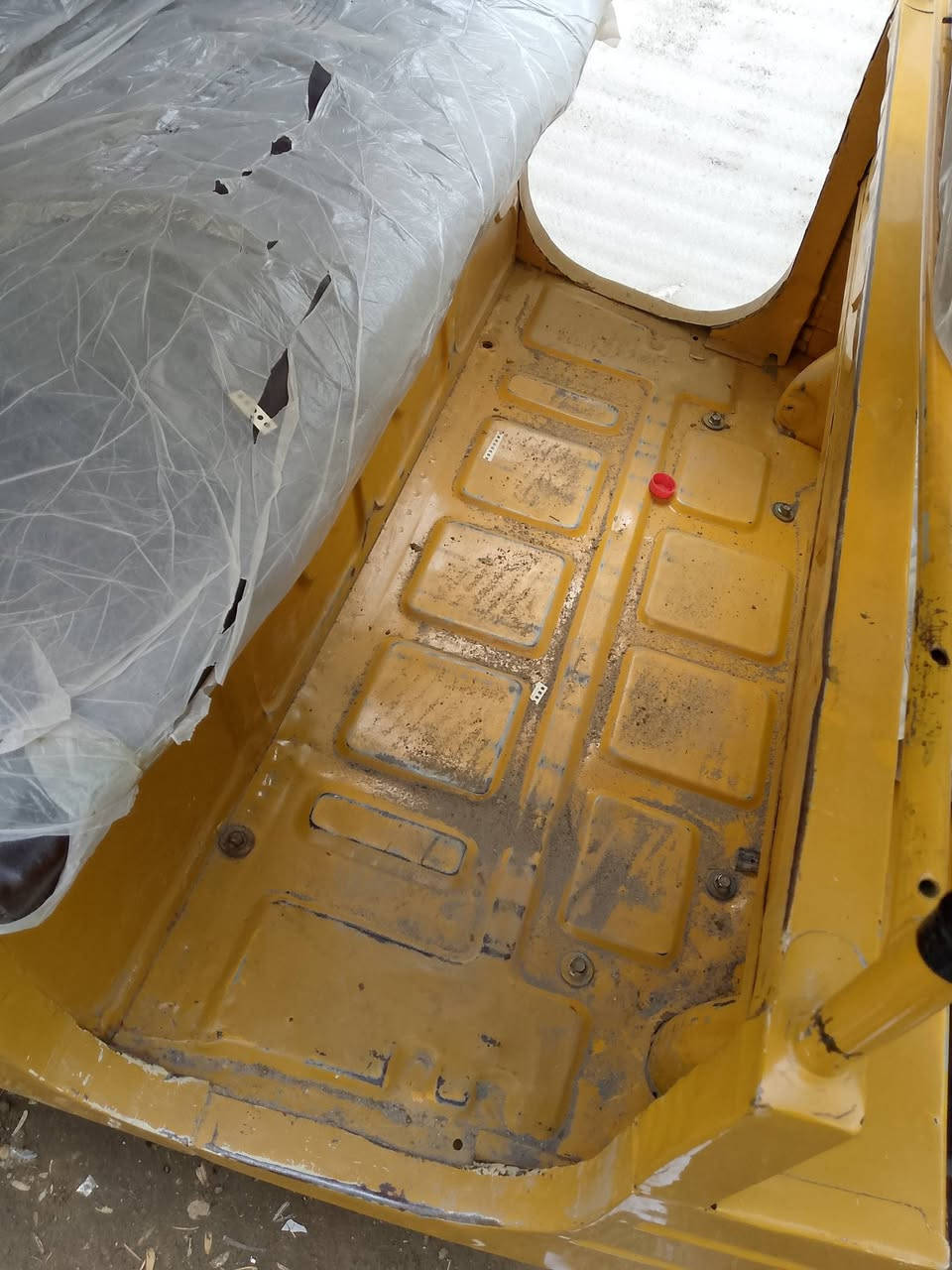 تكتك للبيع موديل 18بسمي معمره ومصبوغه عام جماليه محروكير واكسل خيرمن الله سلعه اتراي مسجل شغال  كهرباء شغاله عنوان بغدادالزعفرانيه الاتصال ***********السعر 5ملاين
