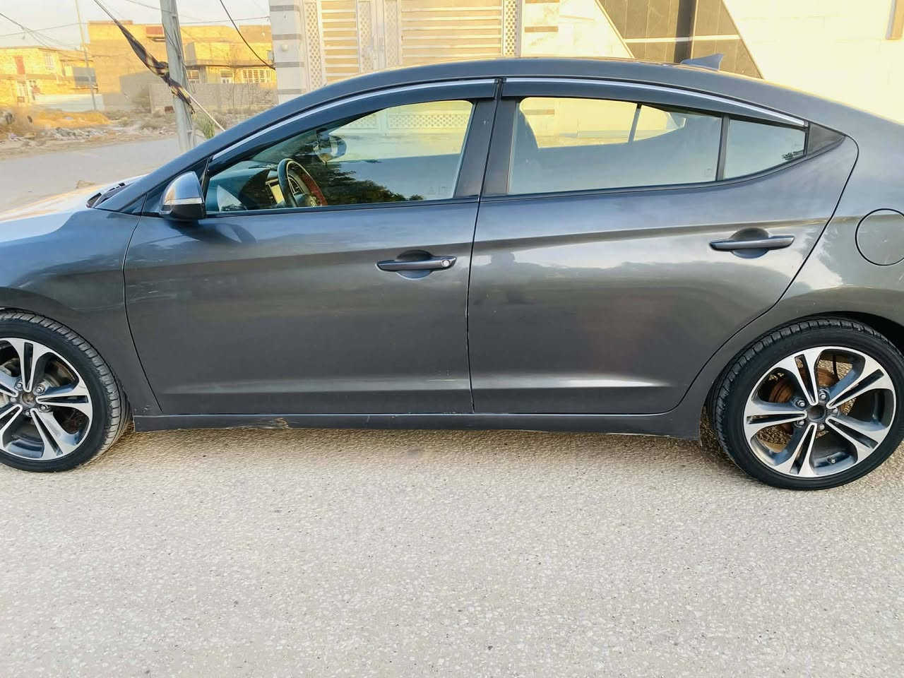 النترا موديل 2017 وارد كندي بيها مكانات صبغ بدون حادث بدون تبديل مكينة وكيركفاله حداديه جديد تبريد ثلج تخََم تاير رقم بغداد دولي جاهزه من كلشي عنوان حله محاويل *********** السعر 105
