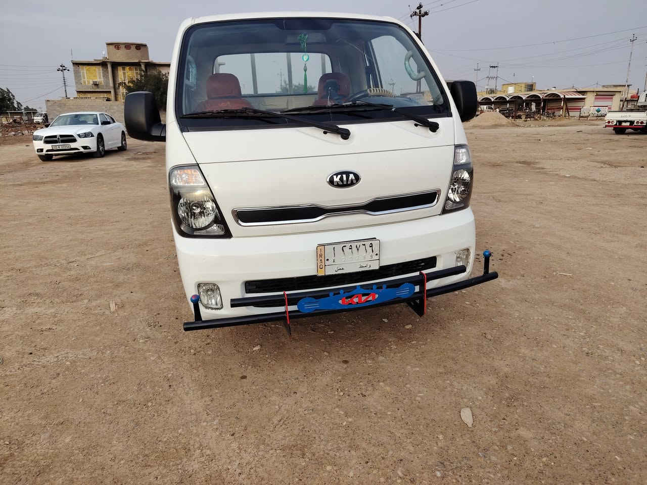 سلام عليكم
سياره كيا للبيع موديل 2015  رقم واسط سياره نضيفه خير من الله السعر 110 مكان السياره (الكوت شيخ سعد)  وبيه مجال بسيط 
***********
