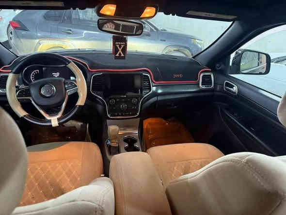 موديل ٢٠١٧
حادث جاملغ امامي يمنه ماشيه 290 رقم جديد وسنويه جديده بسمي
جاهزه صدر ومحرك وتخم تاير السياره مابيها نقص لو برغي
السعر ٢٢  الف دولار بيه مجال بسيط للشراي مكانه الرمادي شارع المعارض معرض حجي عارف العسافي رقم صاحب السياره *********** مكلف بل نشر
