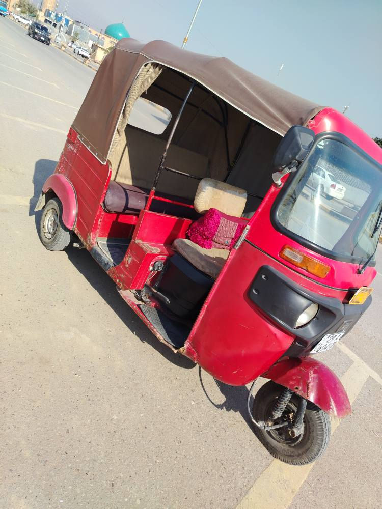 18 للبيع رقم وسنويه وشرط التحويل سعرها ٤١٠٠ مكان الصويره
***********
