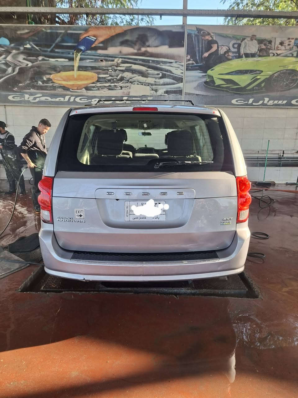 دوج كرفان 2014 
باب كهرباء جنطة كهرباء تحكم استيرن 
السعر 12300 بيه مجال بسيط 
***********
