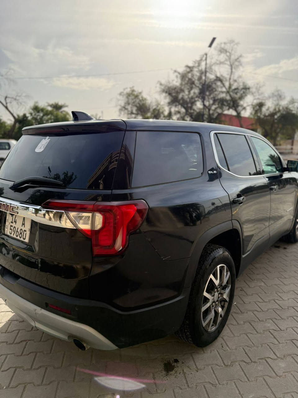 🚗 للبيع جمسي أكاديه SLE
📅 الموديل: 2020
⚙️ القير: أوتوماتيك
⛽ الوقود: بنزين
🔧 سعة المحرك: 2500 CC
📊 المشي: 109 ألف كم
🎨 اللون: أسود
✨ الحالة العامة: نظيفة جداً، استعمال شخصي ومحافظة عالية
🔹 المواصفات (SLE):
مكيف ممتاز
شاشة
تحكم بالمقود
مواصفات راحة وأمان
السيارة ما محتاجة أي شي وجاهزة للاستخدام
💰 السعر: دفترين وعشرين ورقة
🤝 قابل للتفاوض بعد المعاينة
***********
📞 الجاد فقط، والمعاينة خير دليل
