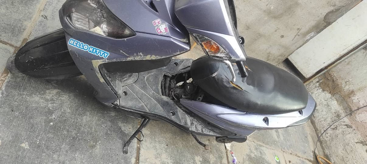 السلام عليكم سكنس نوزال وارد ياباني دراجة نكرة بكل وقت الله يشهد ما موكفتني محرك مكفول لا تبخير لا تنقيص لا نضوح بيها نقوصات الكفر اليسرة و دشبول..      
مكانها بغداد العبيدي  سعرها 400 وبيها مجال بصيط حك الجية 
            هّـ***********. متوفر وتساب و اتصال
