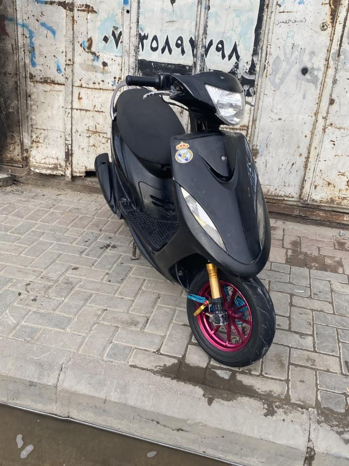 ماكس عدلة مال رمبة كلهة بلادي ختم واحد مكفولة الدراجة وبيهة تزويد ويل كب وصدر وملقط ويزاد بريك دراجة كلهة شغالة وبلادي سعر ٦٥٠  قفل مكان مدينة الصدر رقمي ***********
