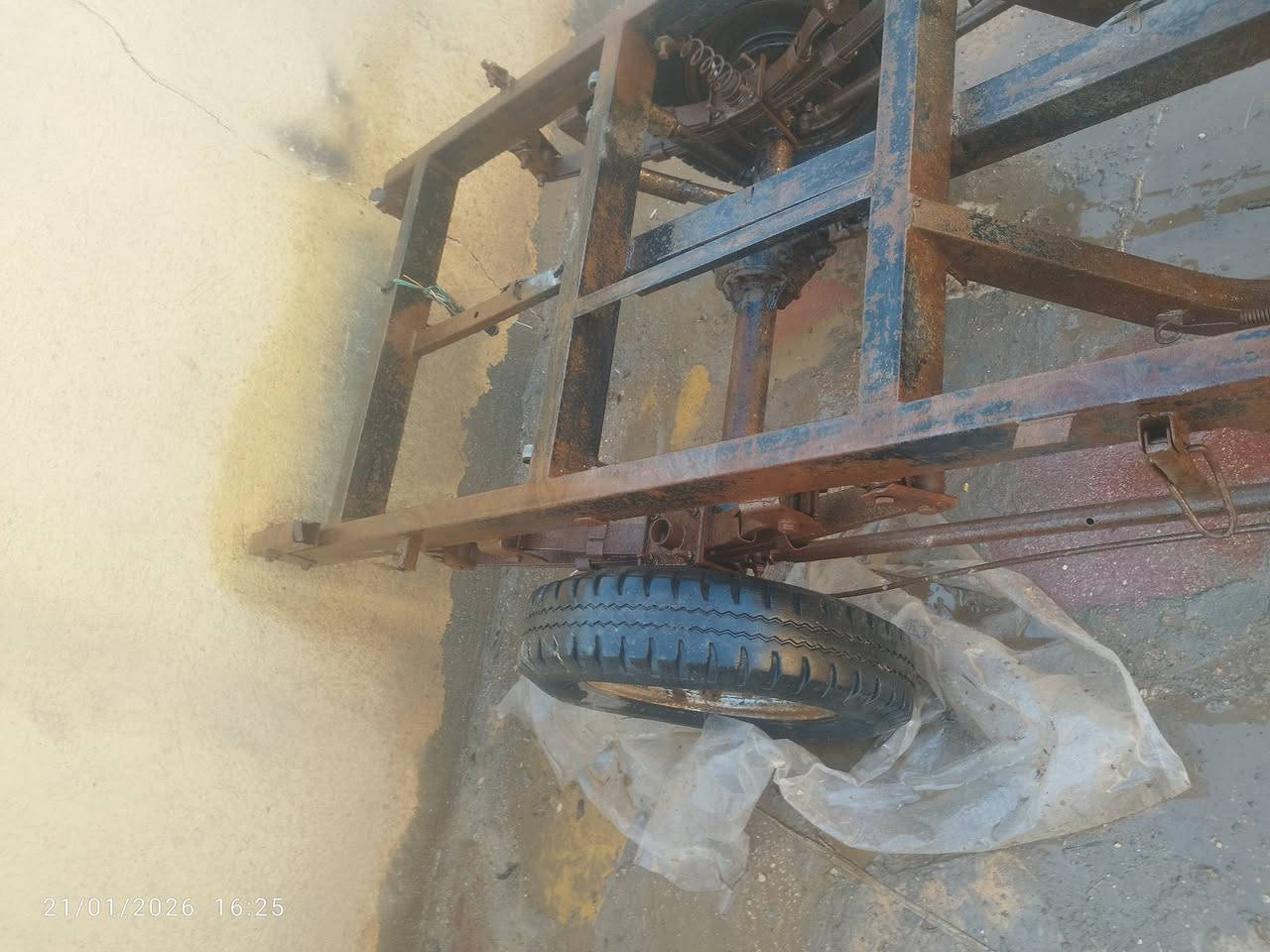 ستوتةMTR 2011أوراق كاملة محرك صقر 2017شوف الصور عوزهة ترتيبات ابيع هل الموجود السعر 300وبيهة مجال ***********
