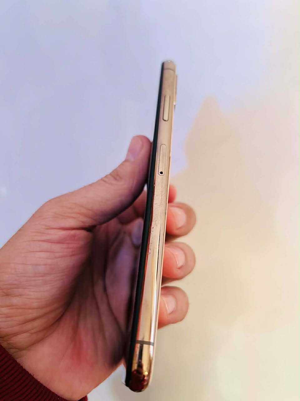 بعد السلام... ايفون اكس اس ماكس
ذاكرة 256
بطارية مبدلة تقرا 77
شاشه مبدله 
دبل خط 
نموذج M
السعر 220
للاستفسار ***********
