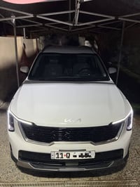 سورنتو للبيع 2024 خليجي ضمان الشركه الدولية ماشية 18 الف بوضع الزيرو ر...