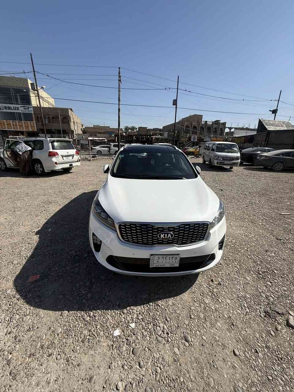 سورنتو موديل2018فول 1/1ماشي 82 الف وقابله لزياده السعر250 ورقه متواجد اتصال فقط
العنوان بغداد الكرخ ***********

افلح من صلى على محمد وال محمد
