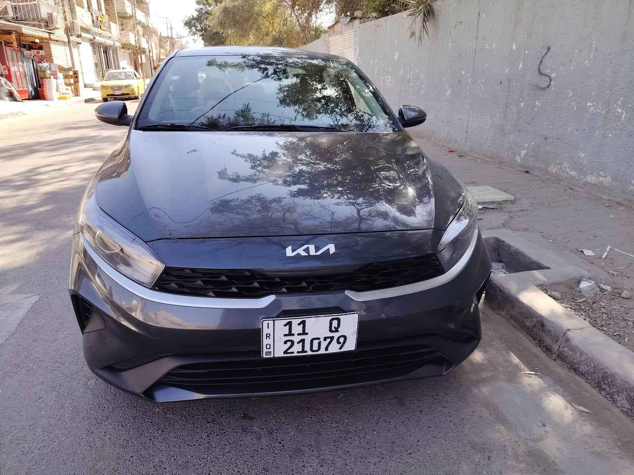 للبيع فورتي امريكي دعاميه خلفي بامريكه هنا بيه جاملغ سياره جديده داخل لونين كامره رادر سونار بيه عنوان بغداد الرصافة
سعر 147 بيه مجال
هاتف ***********
