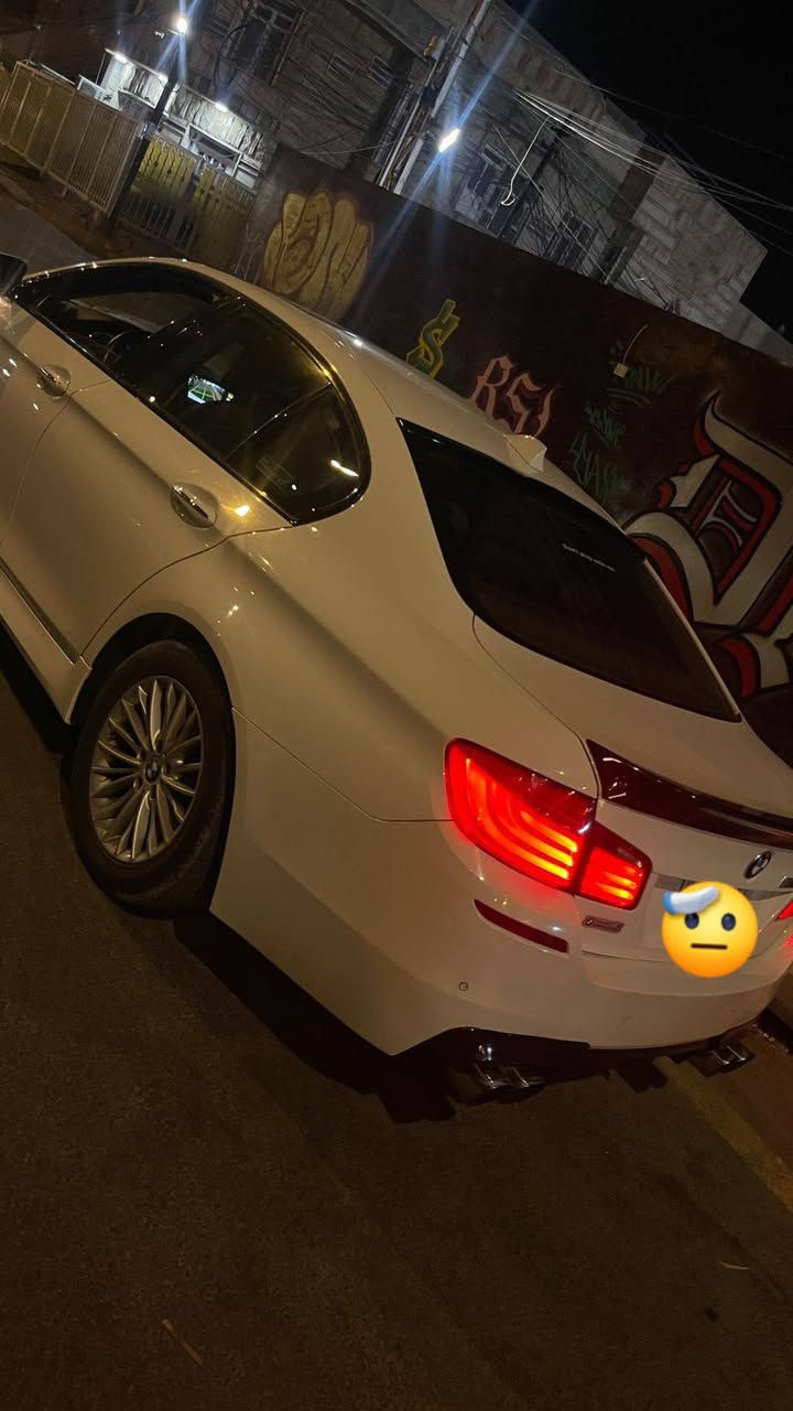 سلام عليكم للبيع بي ام موديل 2011
F10 حجم 550 8 سلندر تون توربو 

فول موصفات بوب شفط 5بردات داتاشو صندوك كهرباء
سياره فول للاخير بيها هواي موصفات 
كير محرك كهربائيات كله شغاله شرط سنويه جديده بسمي تحويل ثاني يوم   رقم بغداد الجديد 
مكانهة بغداد 
+964 771 828 6845
