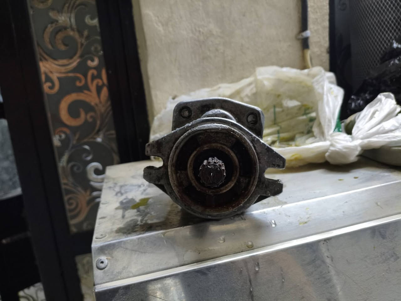 مظخه 13سن مل كرين لبيع مكاني بغداد الجديدة ***********
