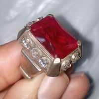 ياقوت باريسي • مطعم زركون • صياغة ثقيله