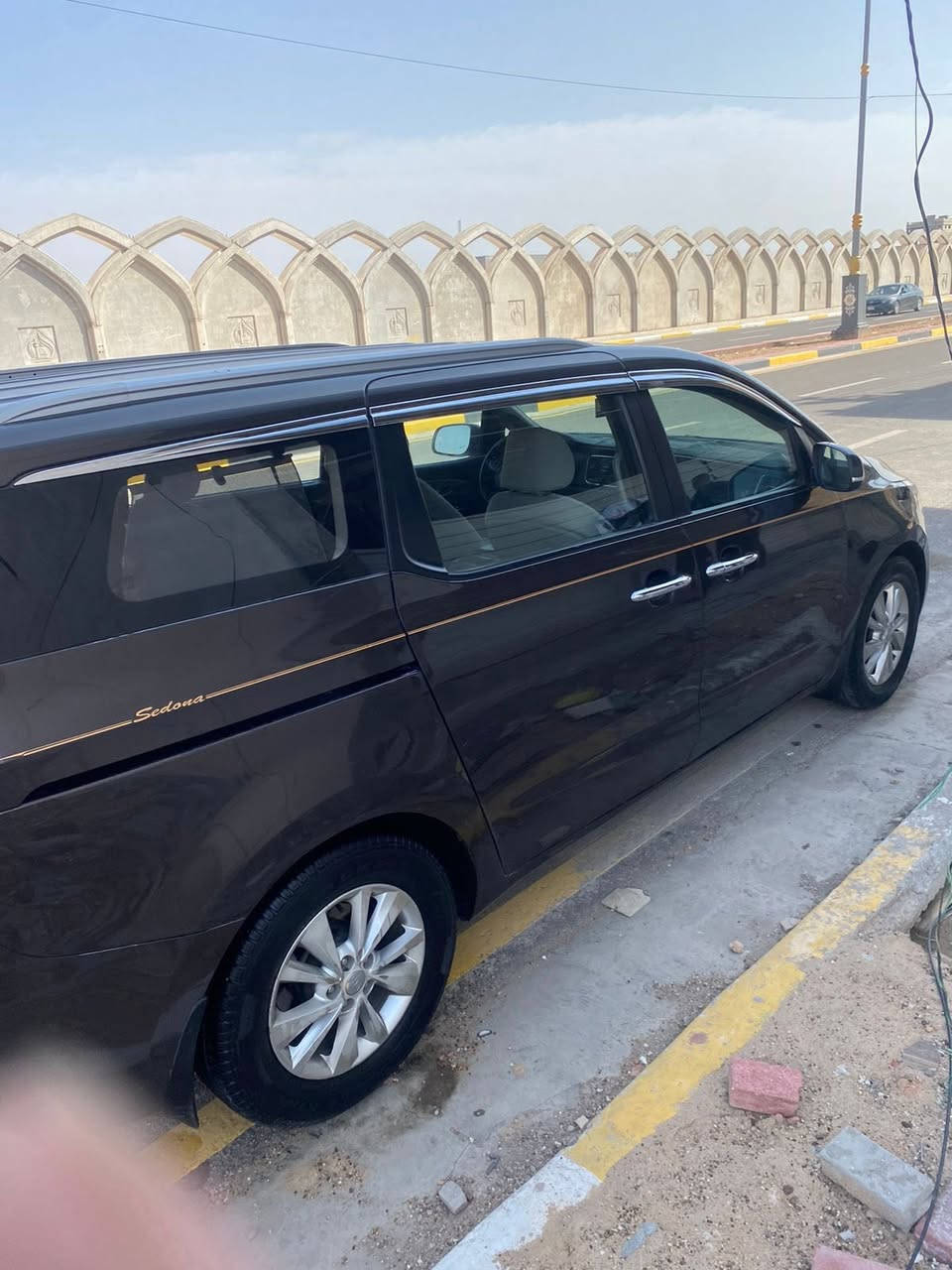 كيا سيدونا 2016
6v
موصفاته
بيبان كهرباء وداخل رصاصي 
كشنات كهرباء 
بردات بلاد 
يدات نيكل 
اشاير بلمري 
مري شفط 
دخول ذكي 
تحكم ستيرن جهتين 
لد داخل الايت 
كشاف ضباب 
تبريد منفصل 
السياره مكينه وكير بحاله ممتازه ماشيه ١٢٩ فقط يعني ستخدام شخصي مو خط حادثه  من امريكه جملغ خلفي وبابين رقم كربلاء الجديد هزه جديده بسمي سعرها 155 وبيها مجال مكانه كربلاء (رجاء اقره المنشور واتصل وفقط بيع مكلف بلنشر ) الرقم للستفسار ‭٠٧٧٢ ٦٧٨ ٠٤١٥‬
