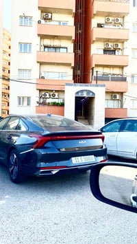 توفرت شقق طابق 8 مجمع الزهور مساحه 80 متر واصل  29مليون سعر خاص 078153...