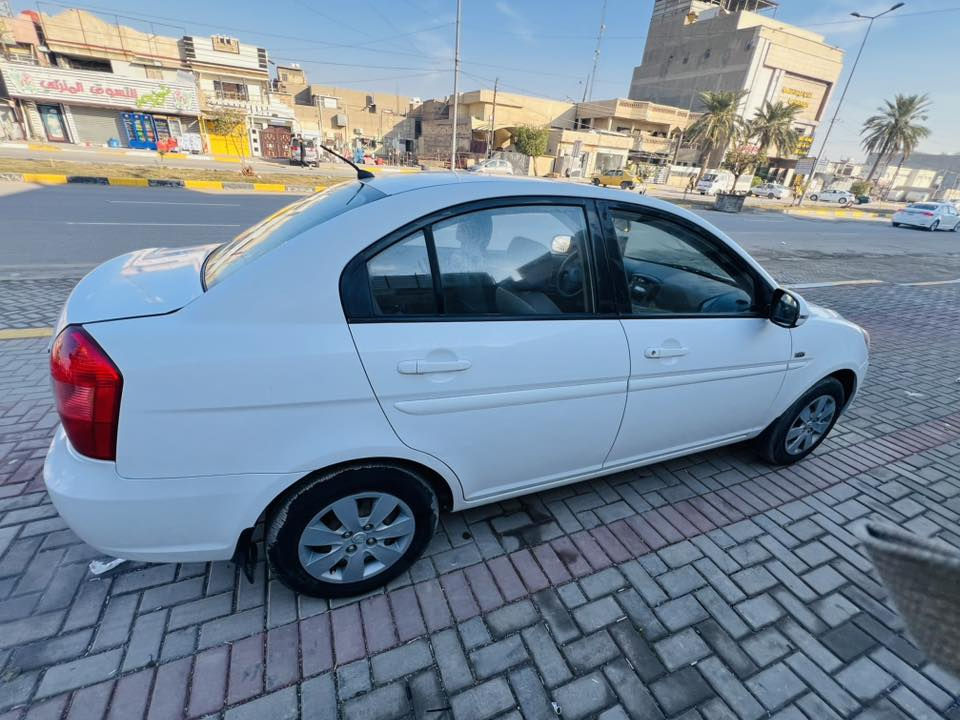 السلام عليكم 
للبيع اكسنت خليجي 2011 المقدسه 
سيارة تحفه. قليل كلش  بنظافتها 
السياره كليين مابيها ولا قطعه صبغ فقط دعاميات    مصبوغه  
السيارة ماشيه 60 الف فقط.  كلشي بيها شركه ماملعوب بيها 
تبريد من الشركه بعده 
كلشي بلادي 
بيها فقط بارد شبر يم قبغ الجنطه وشبر يم  الباب الخلف الصدر وشخط مكحل. ومأشرهن بالصور 
كتلوكات موجوده. وفيش والمسجل الأصلي موجوه والعده مال سبير كامله. 
السياره بأسمنا من الزيرو. لحد هسه  وتحويل ثاني يوم 
السياره ما ناقصها برغي 
السعر 112 وبيها مجال قليل 
مكانها بغداد الغزاليه 
***********
