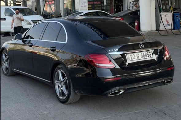 مارسیدس بێنز 2017 مواسەفات E250
مواصفات ئالمانی ده‌ژبول S کلاس فوولی بی وانوراما 
شاشه گه‌وره شاشە ئه‌لکترونی 
لایت ده‌بل لید 
ده‌رکه شه‌فت 
ئه‌لمانی زه‌مان ئینته‌رپول ۲ سویج 
کتابی جامره‌شی له‌گه‌له سه‌نوی ژینگه نوی 
بسته‌ک ده‌رگا‌ی بویاغه 
له‌گه‌ل بسته‌ک چاملغی 
ما‌وه‌ی رویشتن 108 مایل نموونه له جوانی 
شاشه 27 ره‌نگ 
سه‌ماعه برمسته‌ری 4D  
۱۷ سه‌ماعه

سـعـر : لە کۆمێنت داوابکە ڕاستەوخۆ بۆت دێت 📥 

گێر و مەکیەنەی بەشەرت 
هیچ کێشەیەکی تێدا نییە 

ژمارەی خاوەنەکەی 
***********
