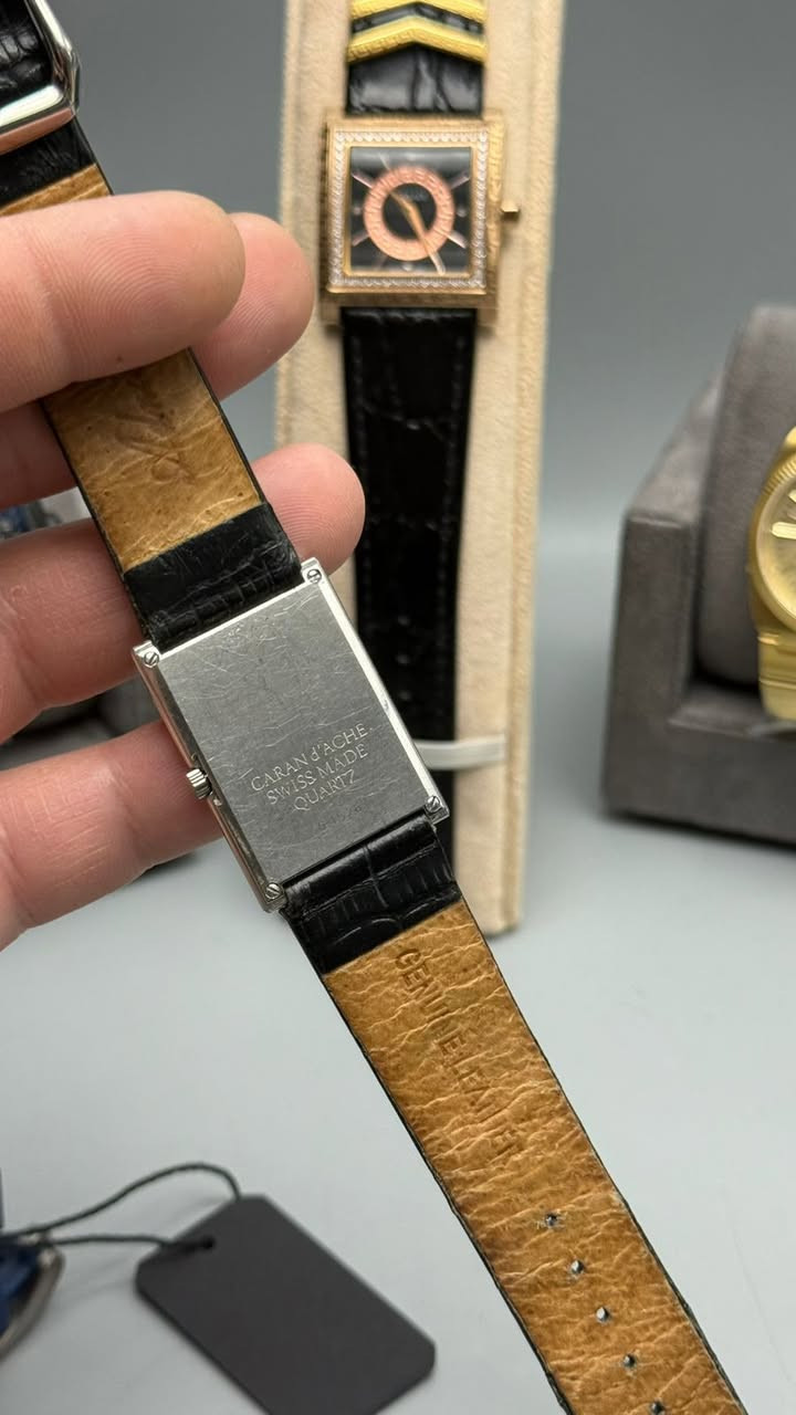 متوفر

كرنداش السويسري 
من الساعات الراقيه
تصميم جميل بابعاد 25-35
زجاج زفير
ستانلس ستيل 
مكنه 7 جواهر

ريتيل لحد 1500 دولار 

الشراي يتفظل خاص السعر طيب .


**إذا كنت صاحب هذا الإعلان وتريد حذفه لأي سبب، رجاءا أرسل رسالة إلى الدعم الفني**