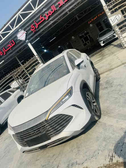 فول مواصفات اعلى فئة داخل عسلي
2كراسي امامية كهرباء وتدفئة وتبريد

***********☎️
بي واي دي
سونج ال.           SONG L.      DM-i, 2025
سلندر: 4 سلندر
محرک: 1.5

سقف بانورامي - صندوق كهربائي  - التحكم على المنحدرات - مستشعر وقوف - تدفئة المقاعد - تبريد المقاعد - بصمة - مسند الذراع - مثبت السرعة - نظام المفتاح الذكي - مقاعد كهربائية - المصابيح الأمامية ليد - قفل مركزي للأبواب - مانع الانزلاق - التشغيل عن بعد - رادار - شاحن لاسلكي - فرامل الوقوف الإلكتروني - وضع القيادة - إضاءة ترحيب - منقي هواء - التحكم الإلكتروني في الثبات - مثبت السرعة التكيفي - نظام التوجيه الكهربائي - خطافات السحب

***
‏Panoramic Roof - Electric Tailgate - Hill Holder - Parking Sensor - Seat Heating - Seat Cooling - Keyless Entry - Armrest - Cruise Control - Smart Key System - Electric Seats - LED Headlights - Central Door Lock - Traction Control - Remote Start - Radar - Wireless Charger - Electronic Parking Brake - Drive Mode - Welcome Lighting - Air Purifier - Electronic Stability Control - Adaptive Cruise Control - Electric Power Steering - ‏Tow Hooks

***********
***********
‭0776 240 1512‬➖
شركة بغداد المركزي  لتجارة السيارات 
📍الفرع الاول بغداد معارض البياع المدخل الرئيسي مقابل محطه وقود السيديه  

📍الفرع الثاني مدخل سيطره بغداد اليوسفيه 75قرب السيطره
